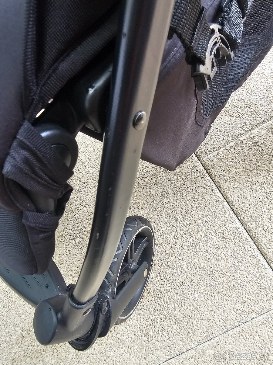 Hauck Rapid 4D olive - 5