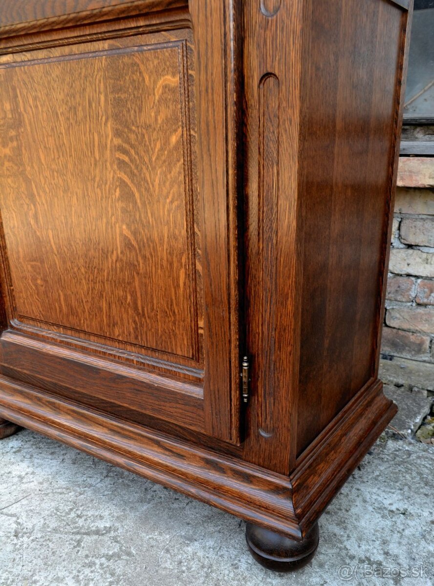 Skriňa z dubového dreva - 5