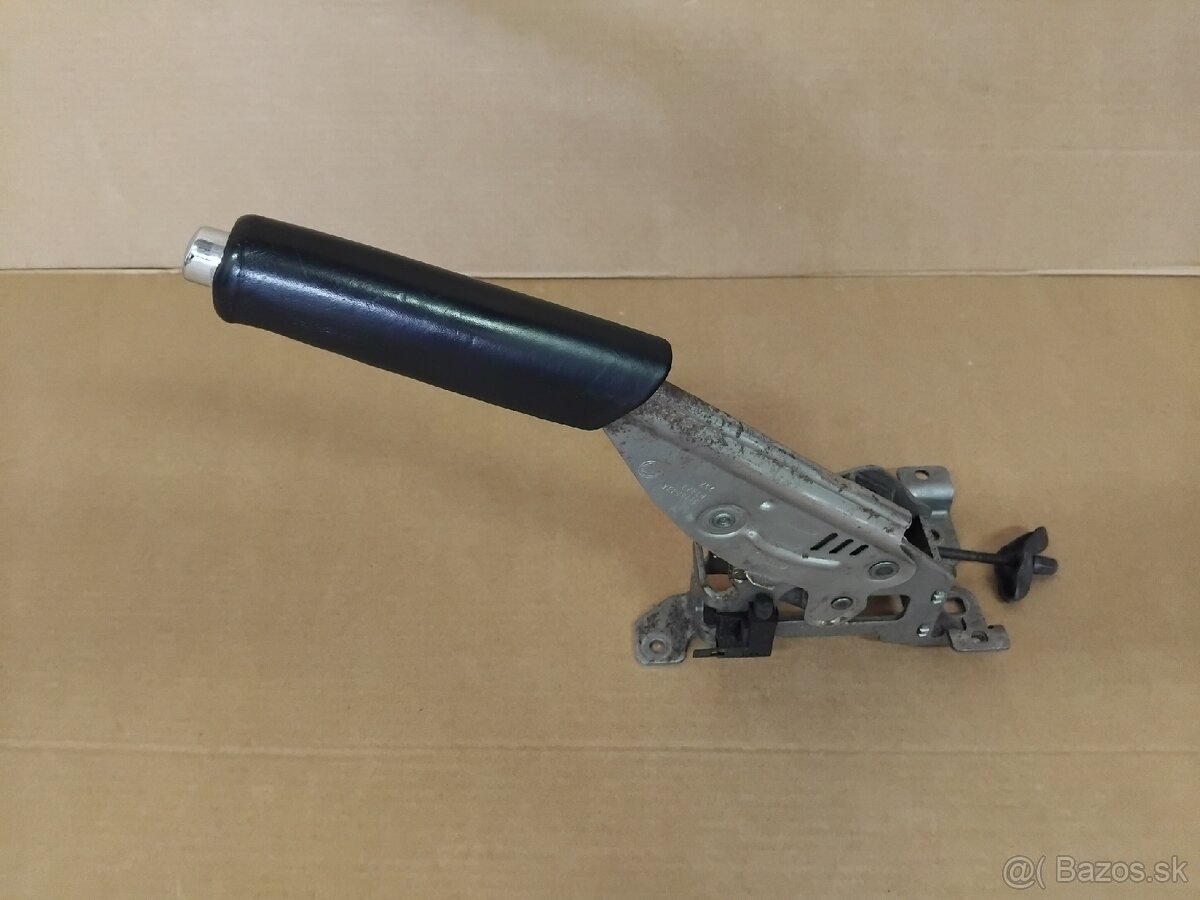 lakťová opierka, ručná brzda Superb 2 - 5