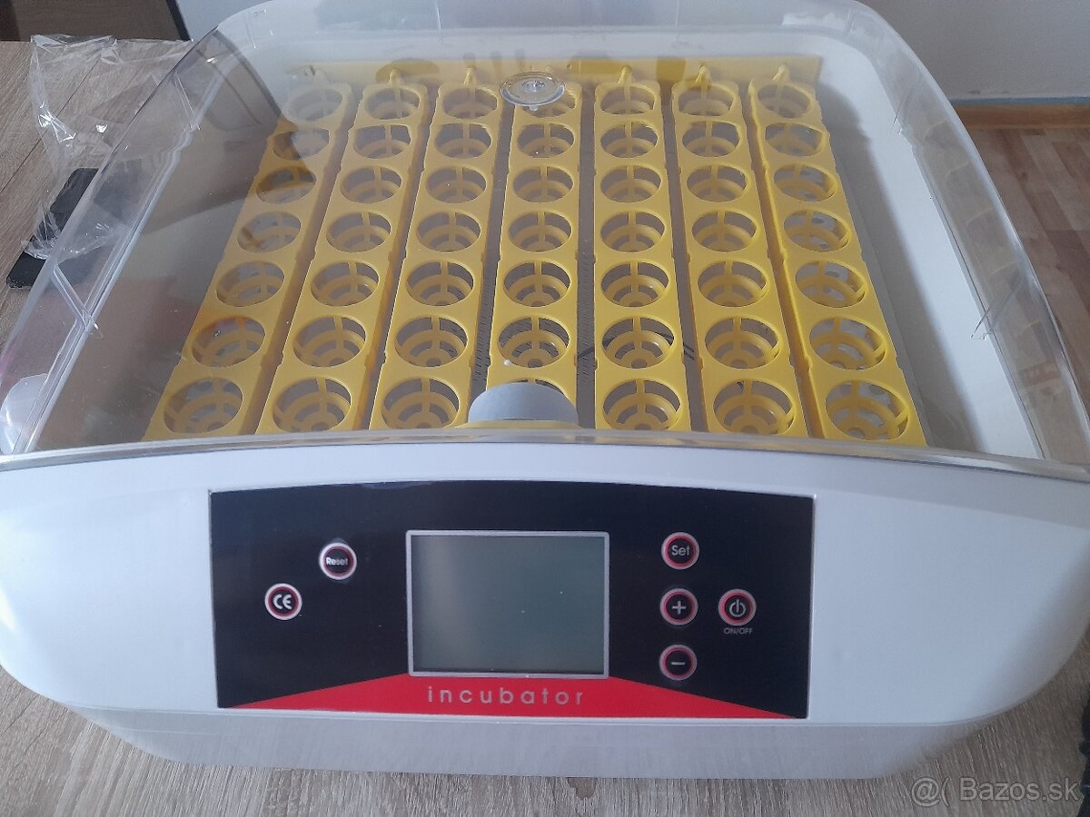 Plnefunkčaná liahareň na 56 vajec - 5