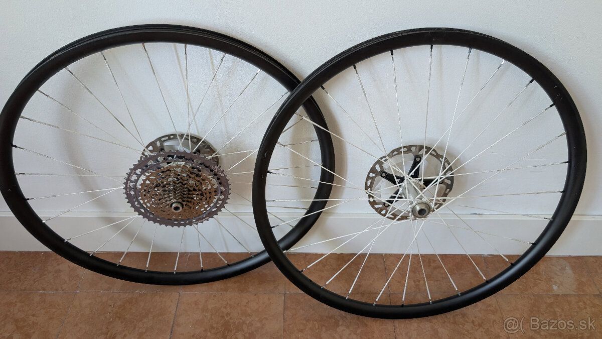 Ultraľahké karbónové kolesá BERD + ONYX - 5