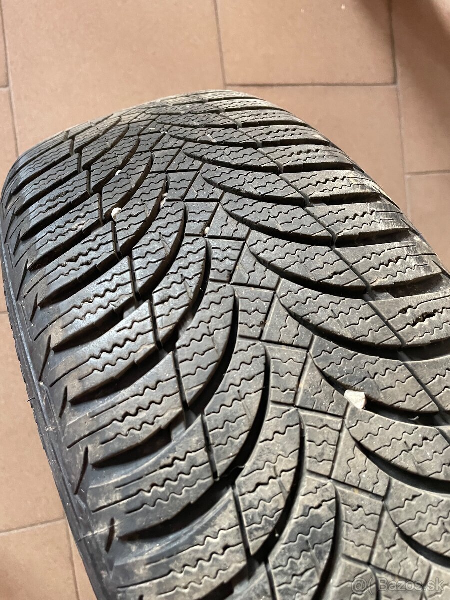 Plechové disky 14” + zimné pneu NEXEN Winguard 185/60 R14 - 5