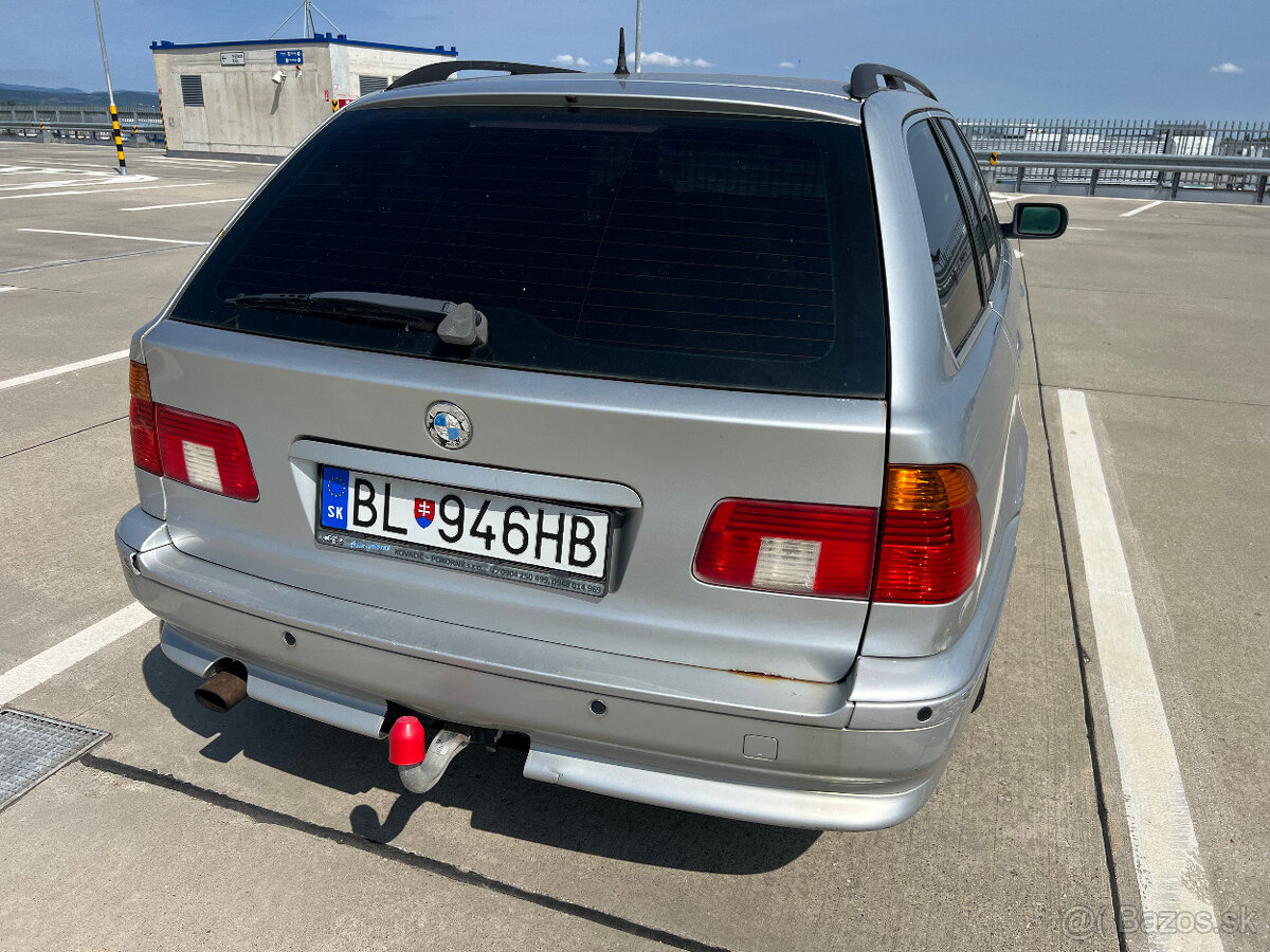 Predám BMW E39 520i touring v sériovom stave - 5