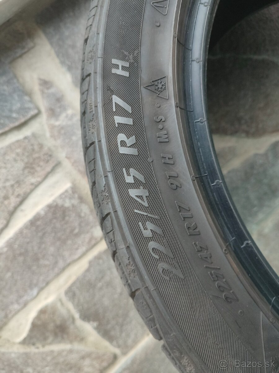 Predám zimne gumy 225/45 R17 4kusy vzor 6mm - 5