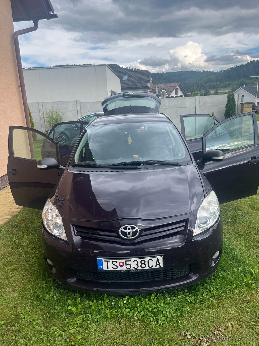 Toyota auris E15 1,6 2010 - 5