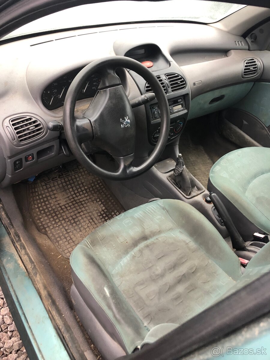 Rozpredám Peugot 206 - 5