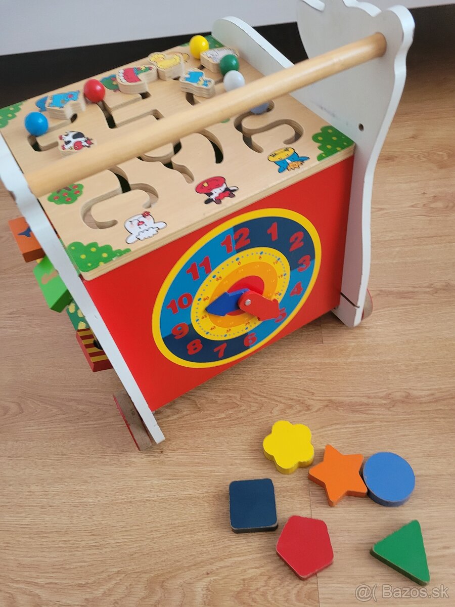 Drevené multifunkčné choditko na kolesách - 5