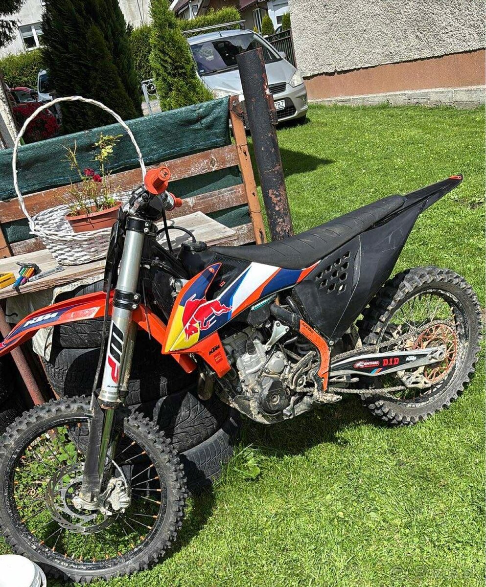 KTM