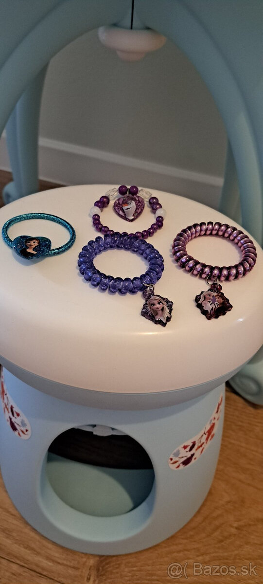 Kozmetický stolík Frozen od Smoby +doplnky Frozen - 5