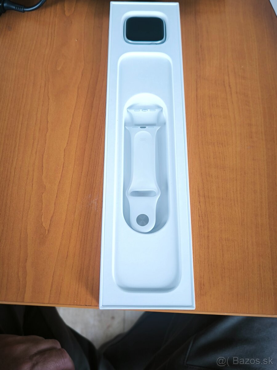 Apple watch 8 silver aluminium case 41mm - 5