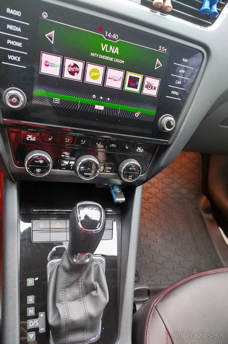 Predám škoda Octavia 3 facelift 110kw 7st dsg - 5