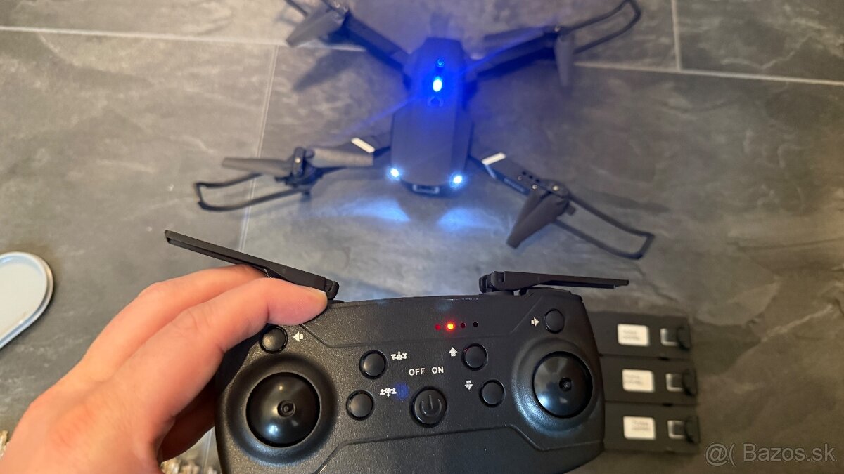 Dron E88 (novy),4K dual cam.,4x bateria plus prislušenstvo - 5