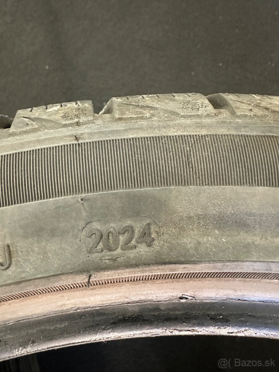 245/40 R19 zimné - 5