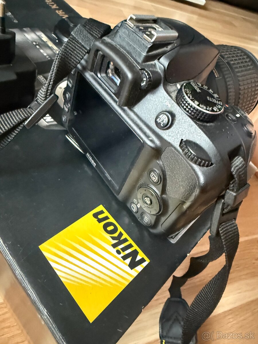 Nikon D3300 + 18–105 VR KIT + originálna krabica - 5