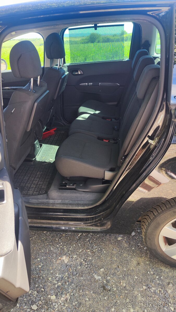 Peugeot 5008 eHDi - 5