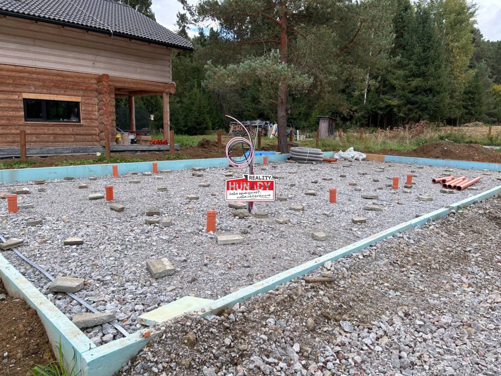 (602 m²) NOVOSTAVBA CHATY NA SLNEČNOM POZEMKU - 5