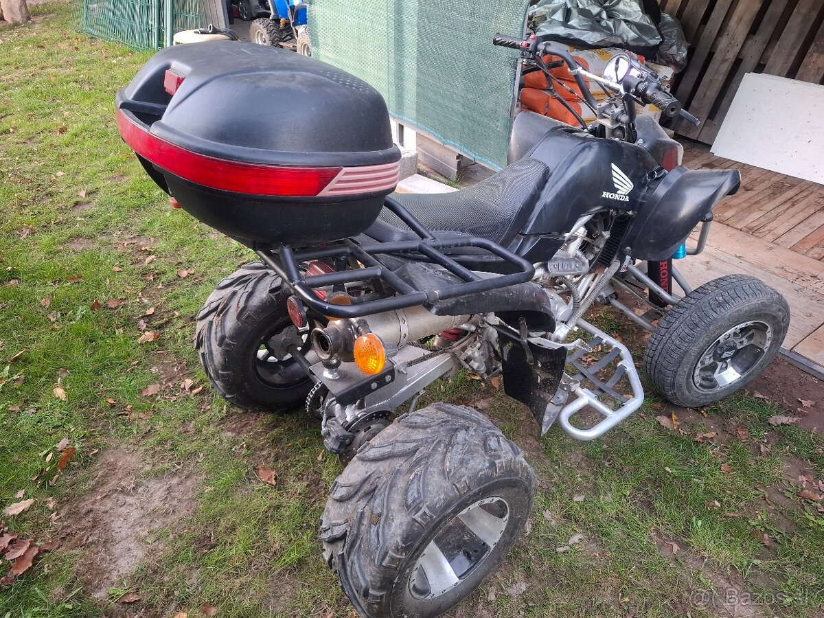 Štvorkolka atv 250 Lyda - 5