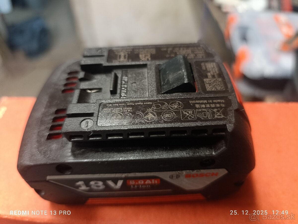 Bosch 18v 5Ah batéria a nabijacka - 5