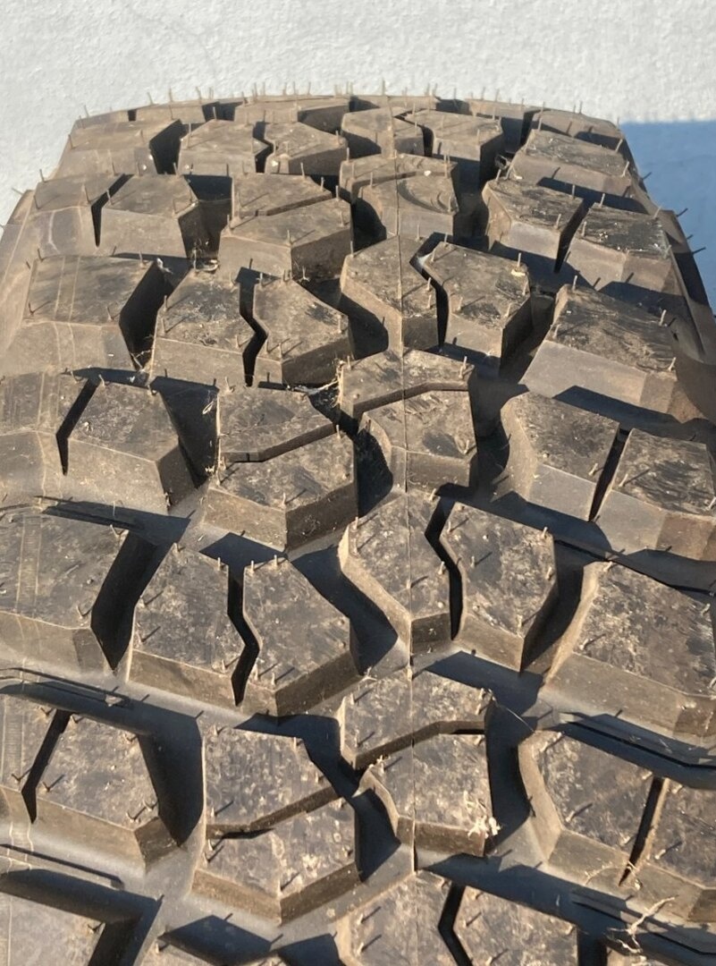 1ks BF GOODRICH BF GOODRICH ALL TERRAIN T/A KO2 - 5