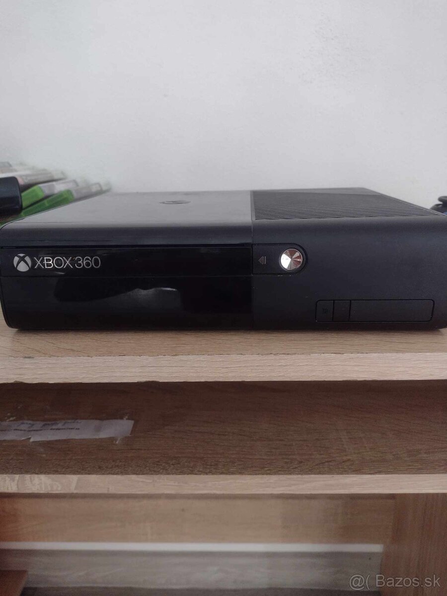 Predám Xbox 360 - 5