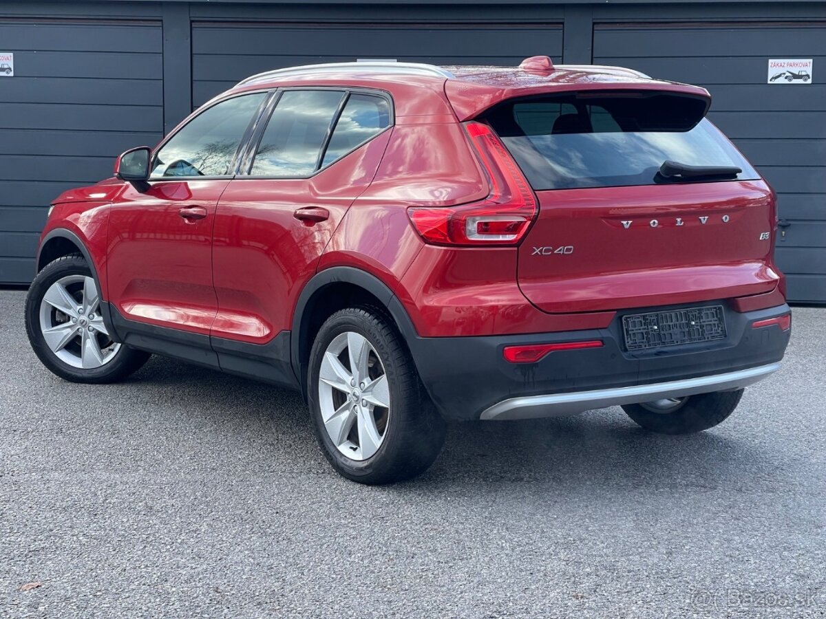 Volvo XC40 2.0 B3 mHEV Core A/T - 5