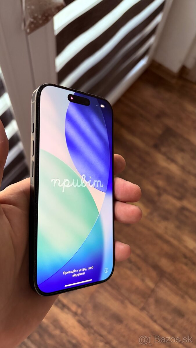 Predám iPhone 16 Pro Black Titanium 256GB - 5