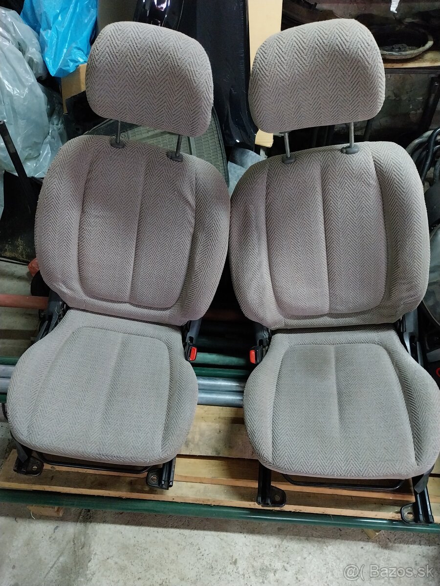 Suzuki Jimny - sedadlá, opierky - 5