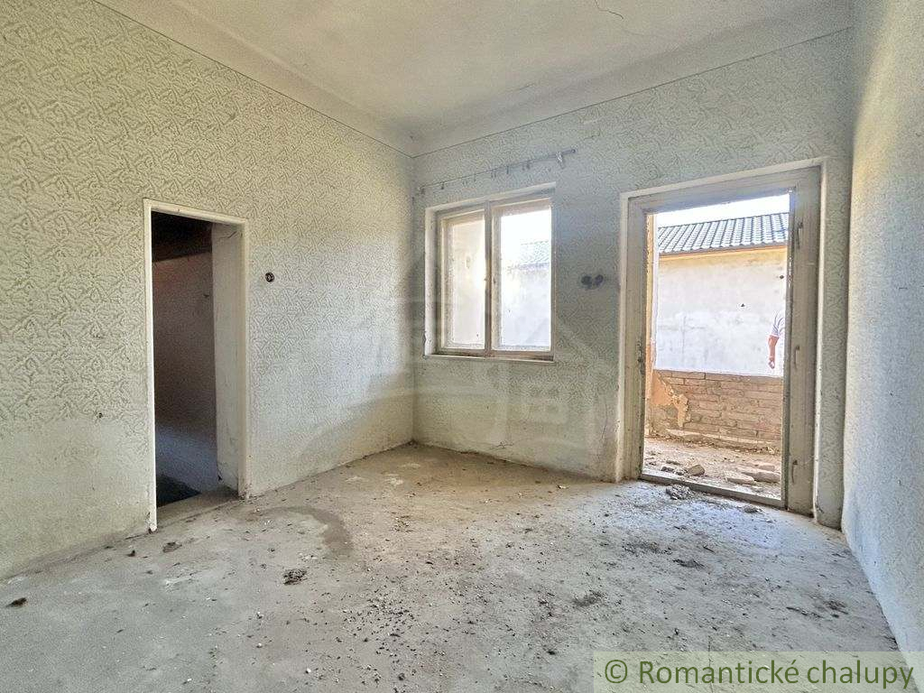 Dom na kompletnú rekonštrukciu v obci Gemerská Panica - 5