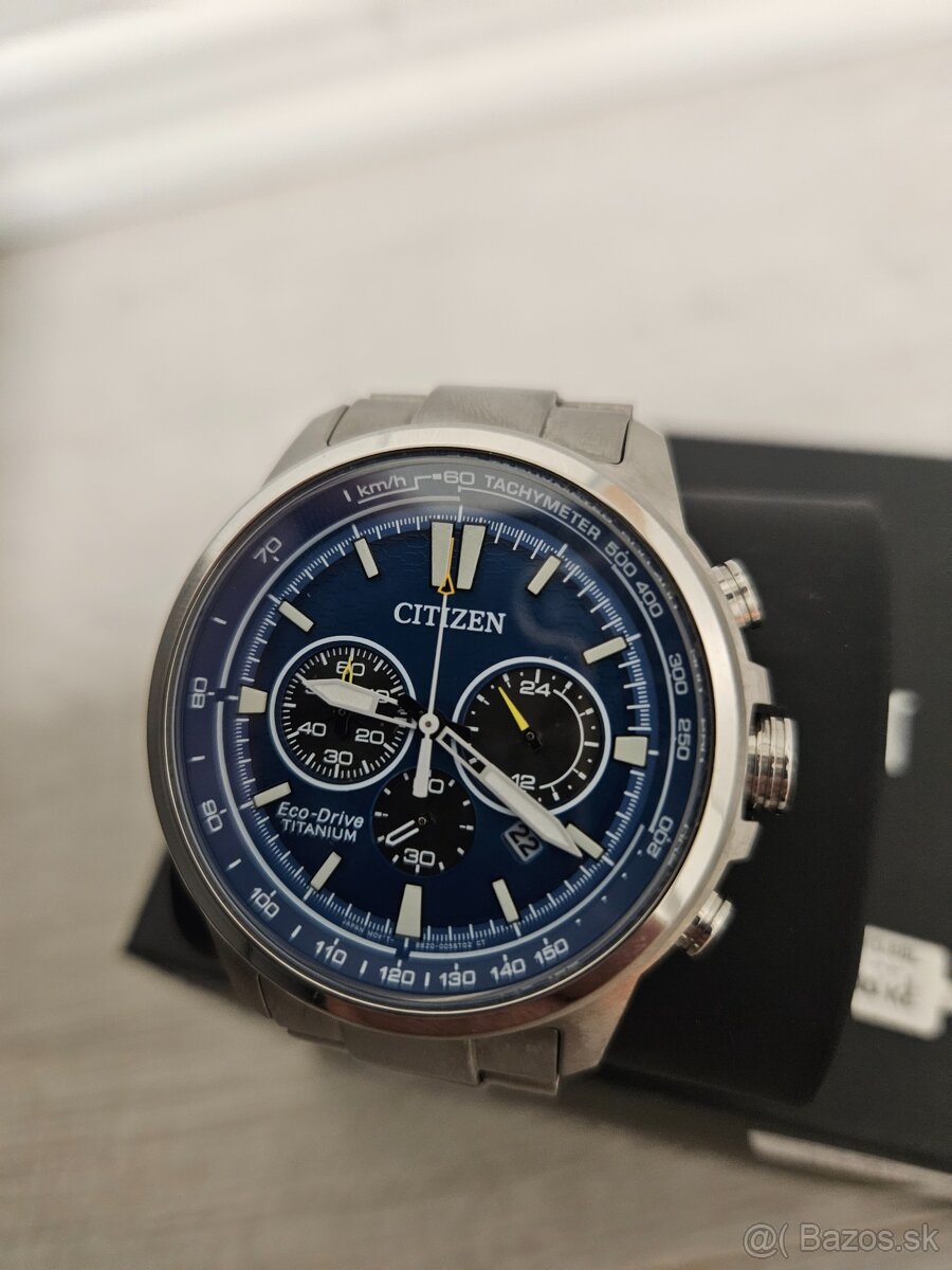 Citizen Eco-Drive Super titanium Chrono - 5