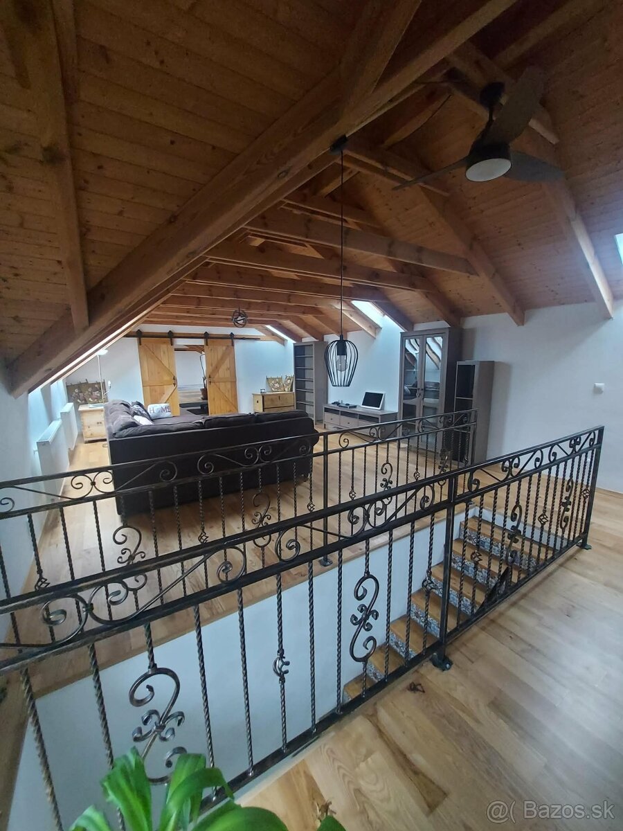 Velky vidiecky dom s pozemkom 1200m - 5