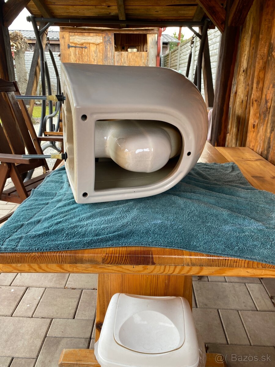 Závesné wc vyvyšené - 5