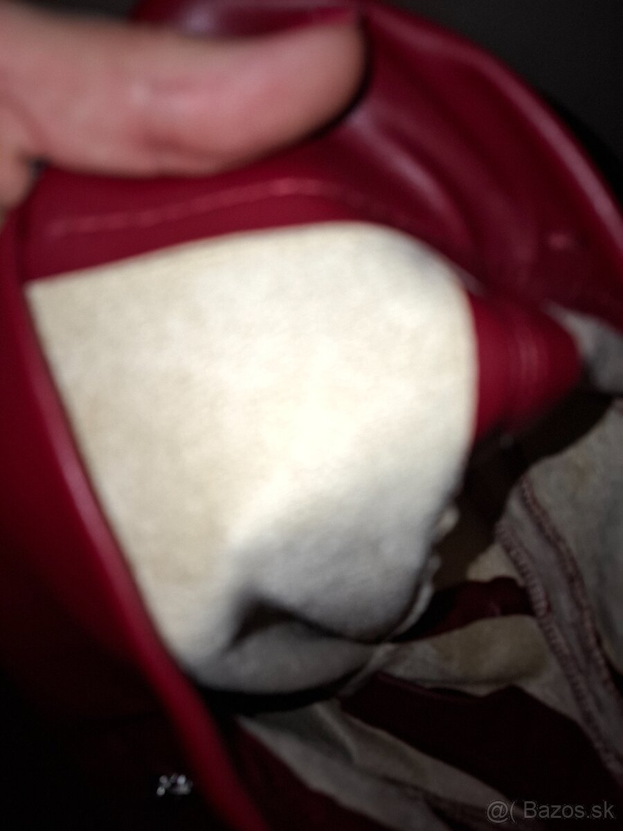 Zara z umelej kože - 5