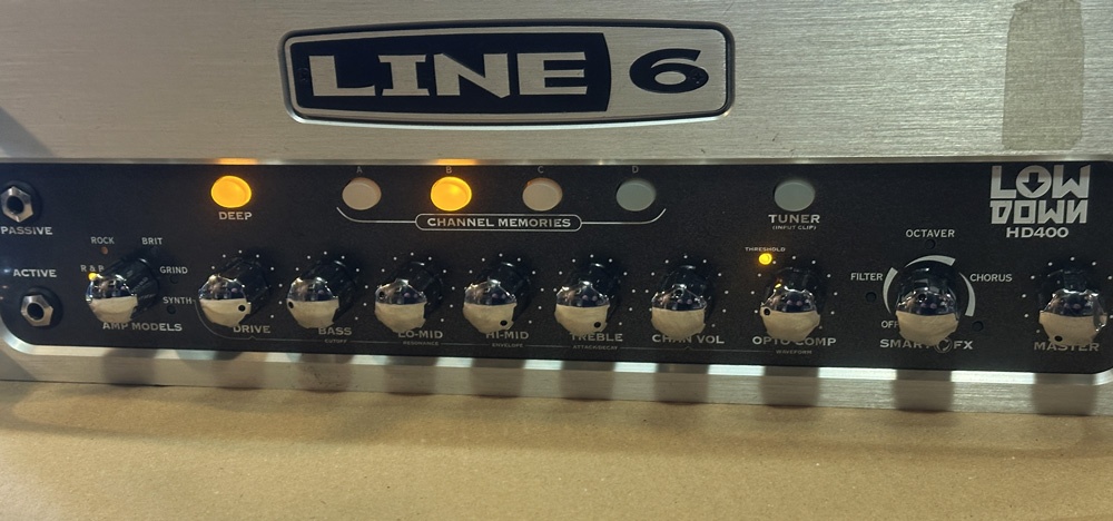 400W basgitarový zosilovač Line6 LowDown HD400 - 5