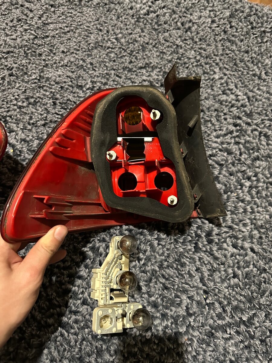 Zadné svetlá BMW E91 - 5