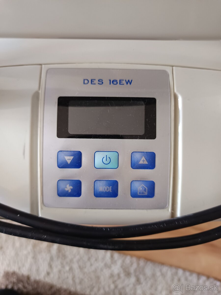 Odvlhčovač vzduchu DeLonghi - 5