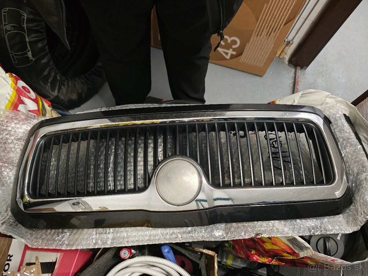 Octavia 1 FL maska - 5