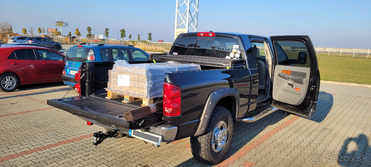 Dodge RAM 2500 MegaCab