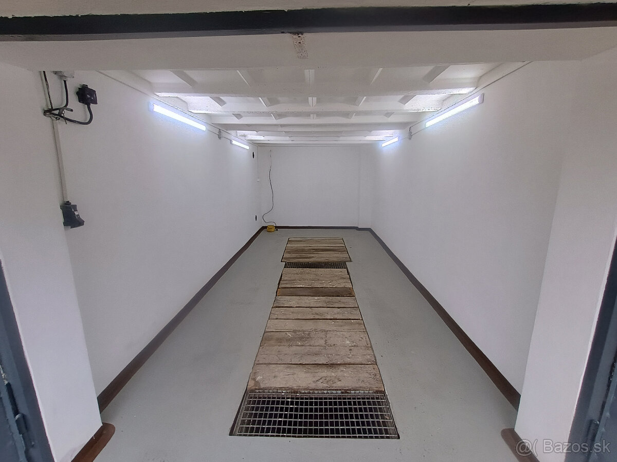 Garáž s montážnou jamou - 5
