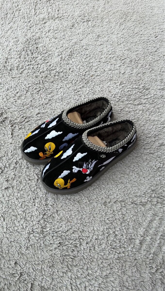 UGG Tasman Slipper Palace x Looney Tunes Black - 5