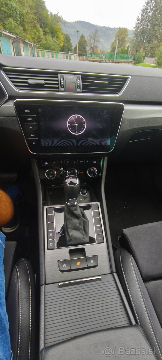 ŠKODA SUPERB_3 COMBI FACELIFT - 5