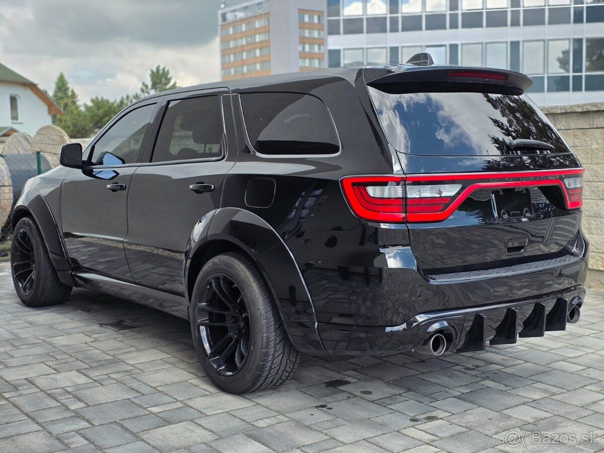 Dodge Durango 5.7L V8 HEMI 4WD A/T 2023 WB 7 miest