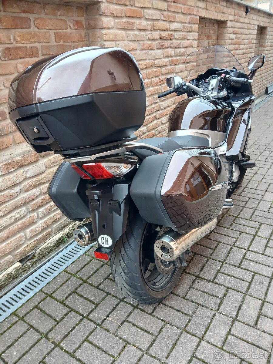 YAMAHA FJR 1300 AE - 5