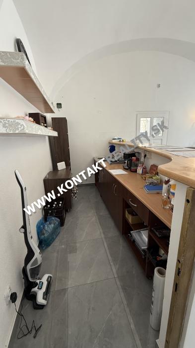 Obchodný priestor 55m2, kancelária, pasáž Hlavná - Orlia - 5