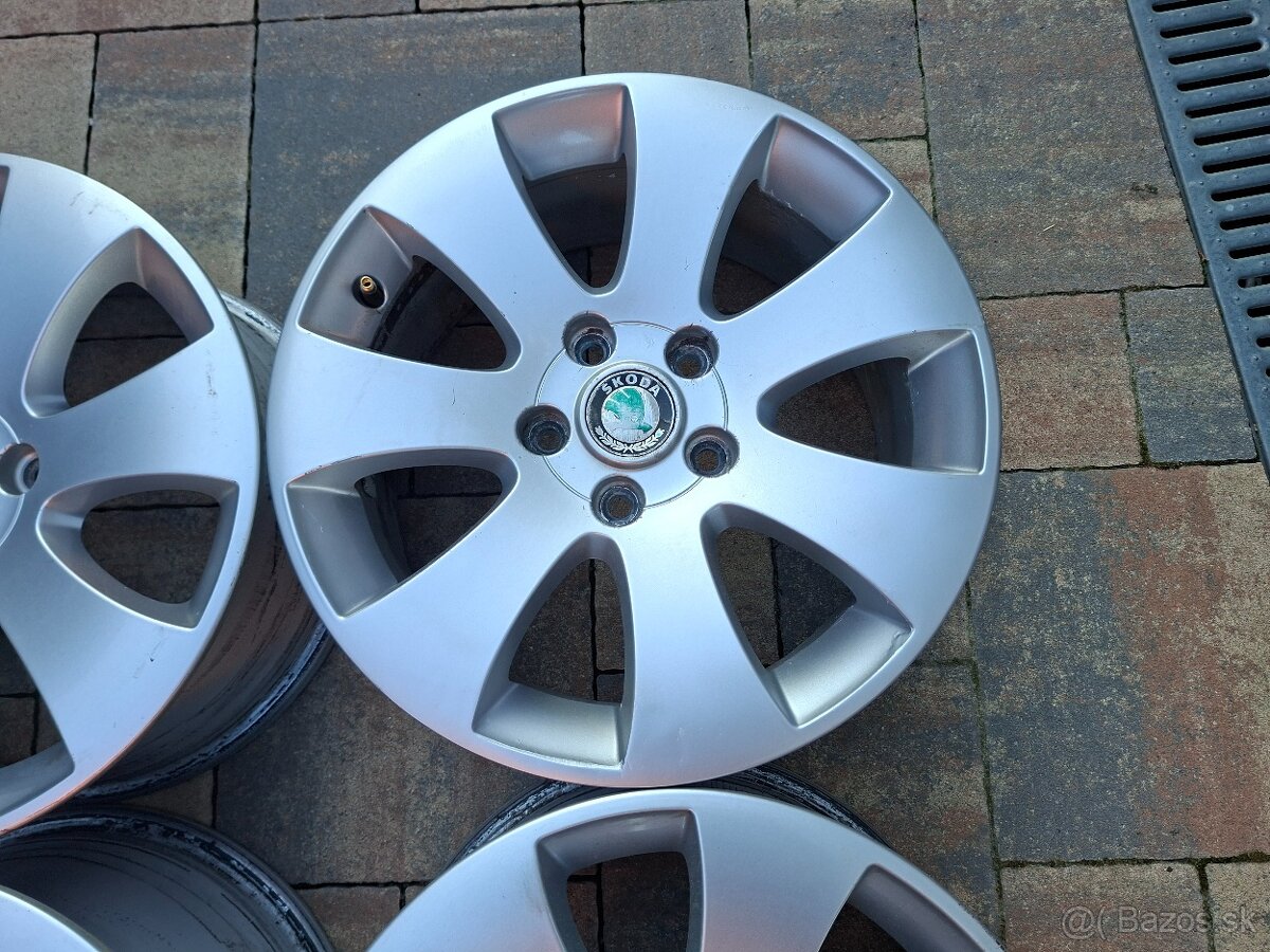 Predám org.hlinikové disky Skoda--R16 - 5