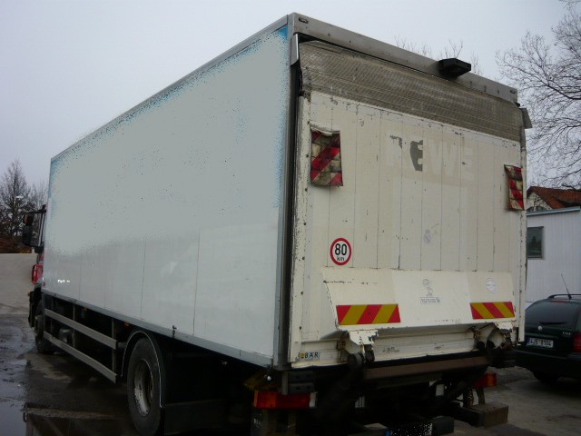 IVECO STRALIS AD 190 S31 CHLADÁK+ČELO - 5