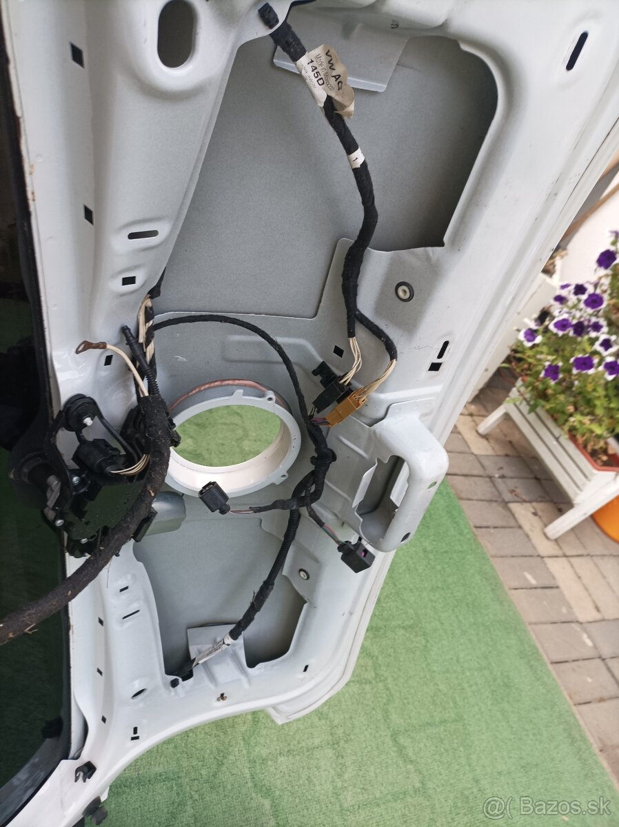 Predám kufrove dvere Polo 6r - 5