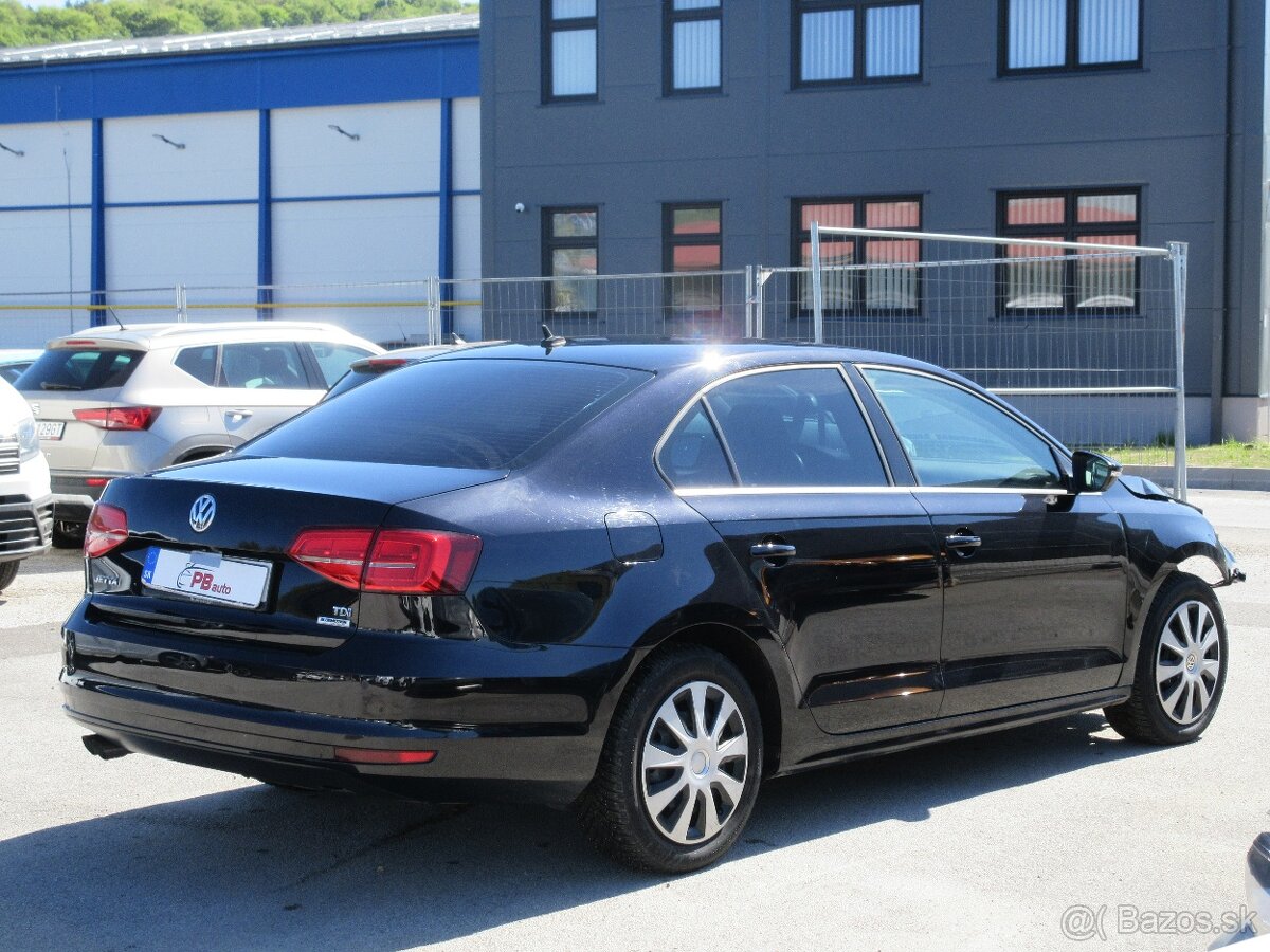 Volkswagen Jetta 2.0 TDI 150k Business Highline - 5