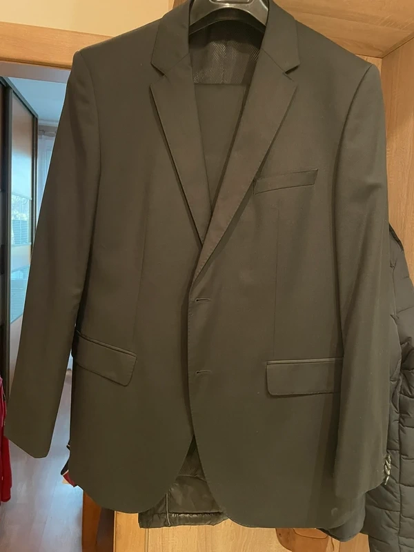 Hugo Boss oblek - 5