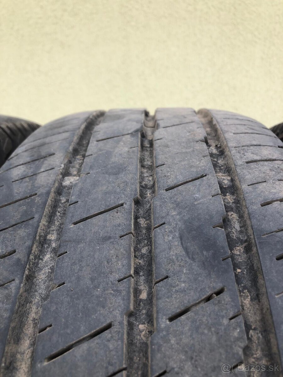 Pneu 215/65 R16 C - 5