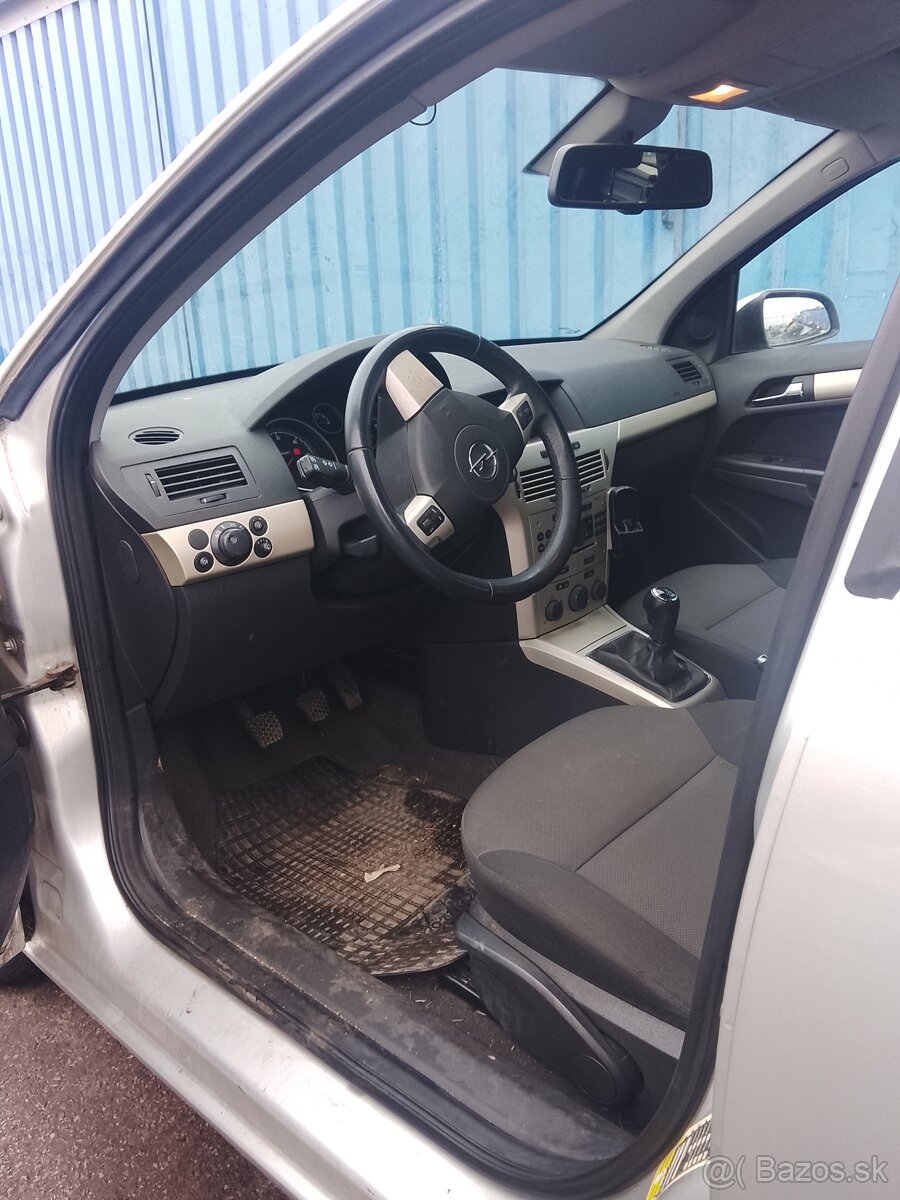 OPEL ASTRA Station Wagon - 5